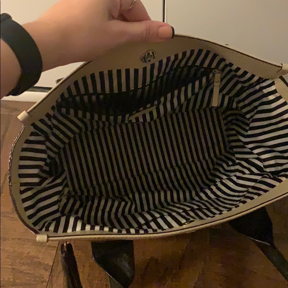 Kate Spade Tote - Picture 2 of 3